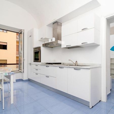 Emily'S Apartment メタ エクステリア 写真